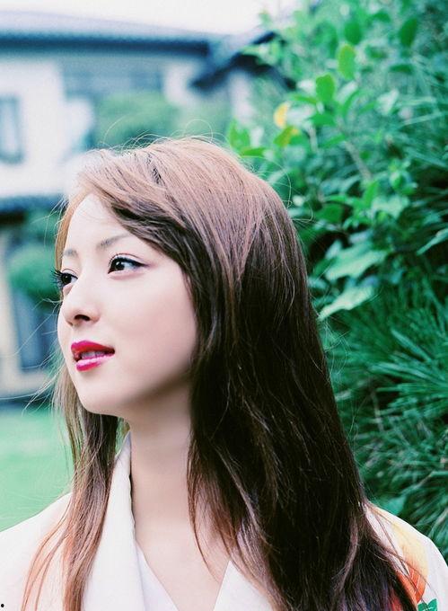 百木希 资料,探寻日本当代文学的新星