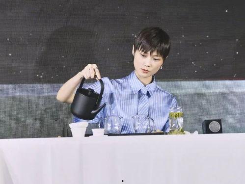 李宇春背景不简单